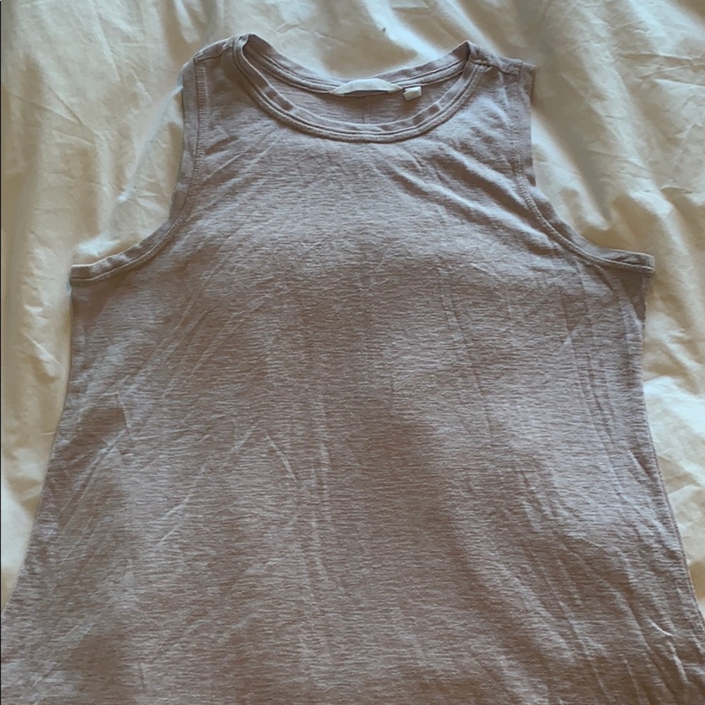 Athleta top!